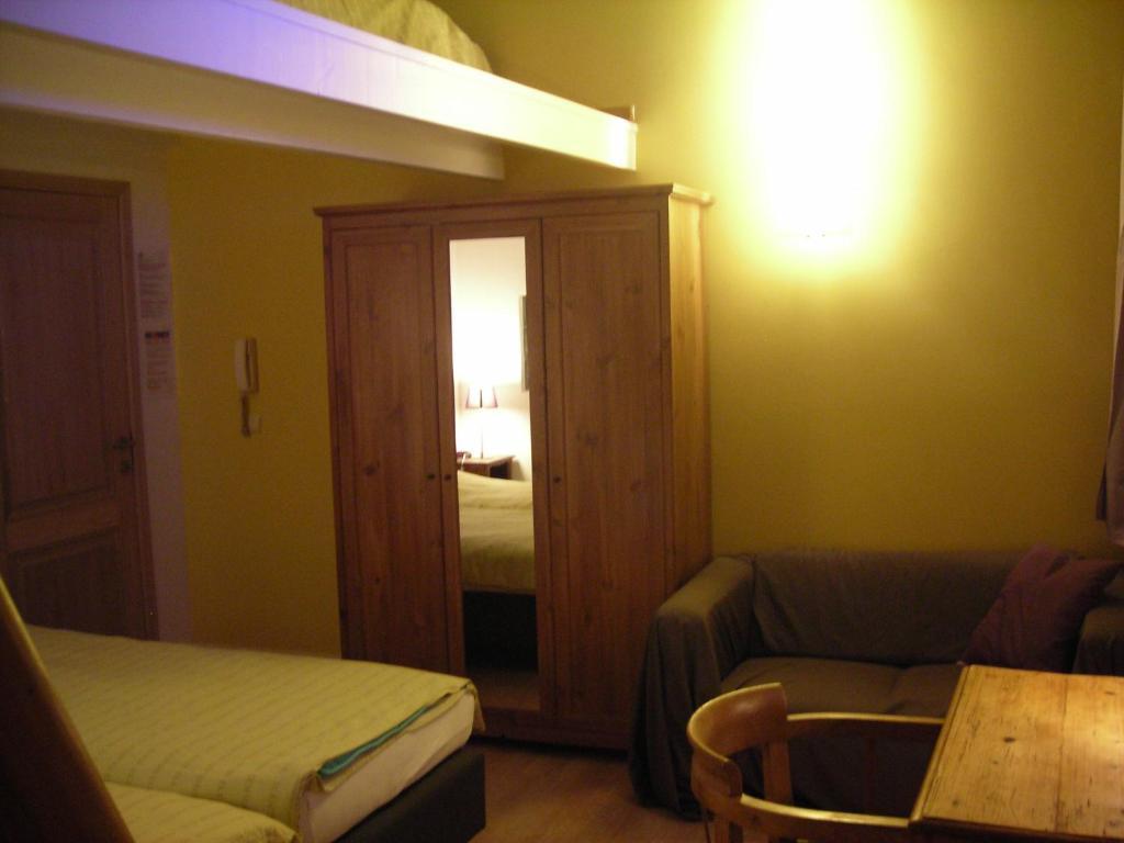 Hotel Huize Rafael à Louvain Chambre photo