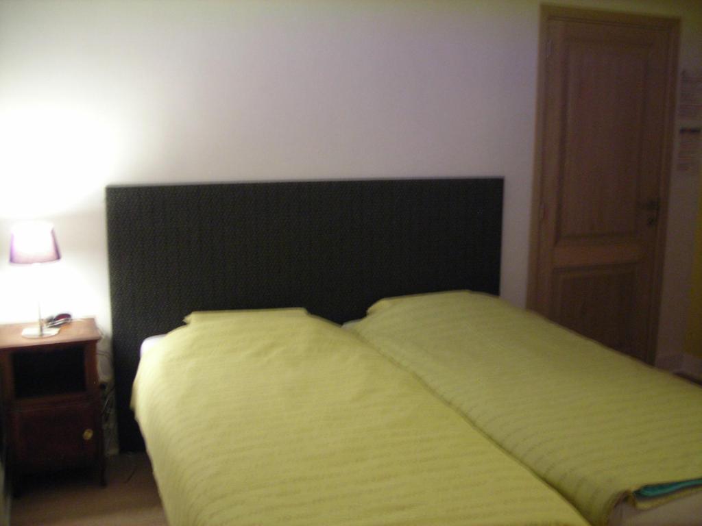 Hotel Huize Rafael à Louvain Chambre photo