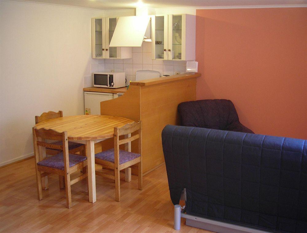 Hotel Huize Rafael à Louvain Extérieur photo